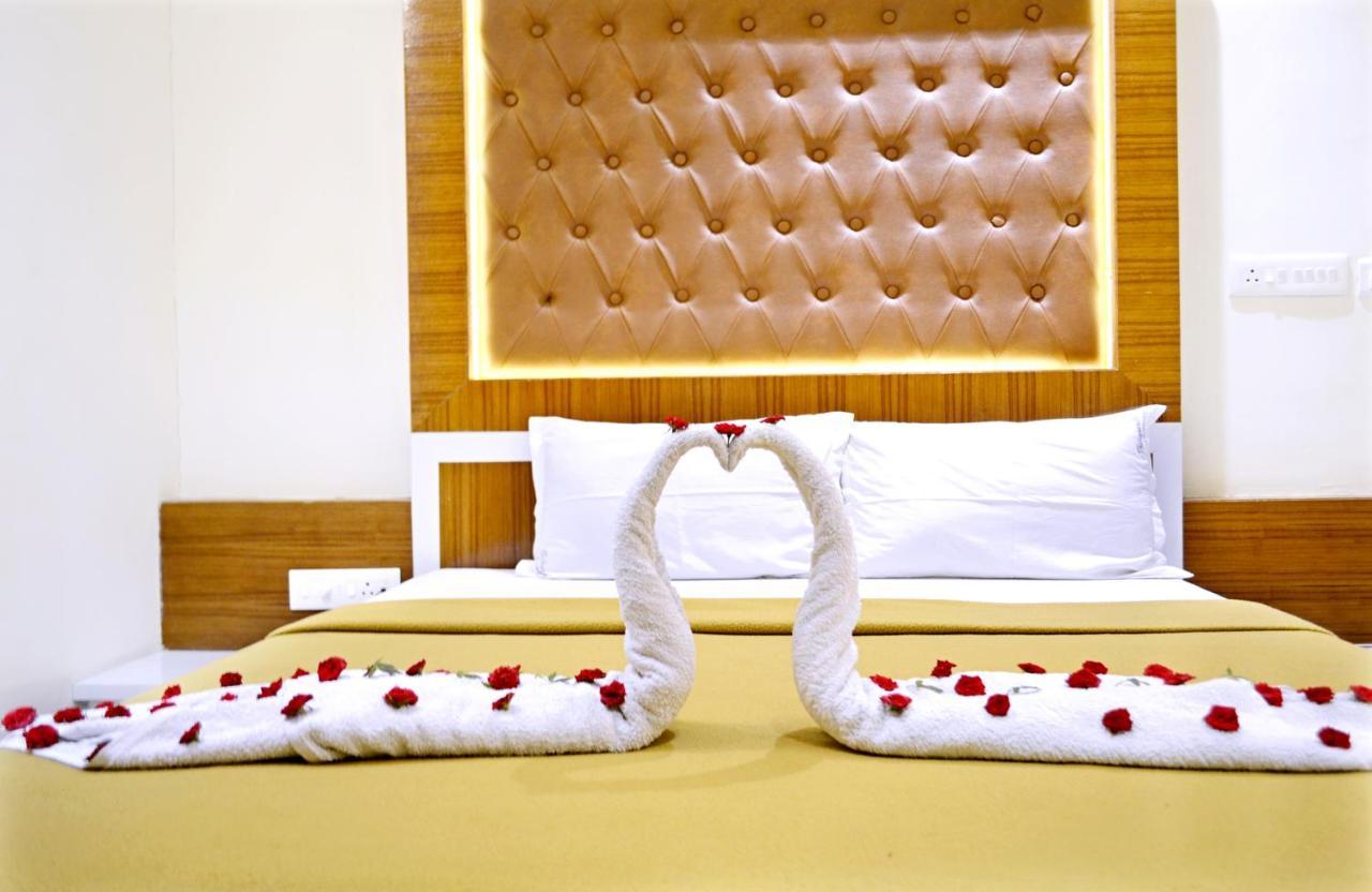 ทีอาร์ เรซิเดนซี Hotel ปอนดิเชอรี ภายนอก รูปภาพ
